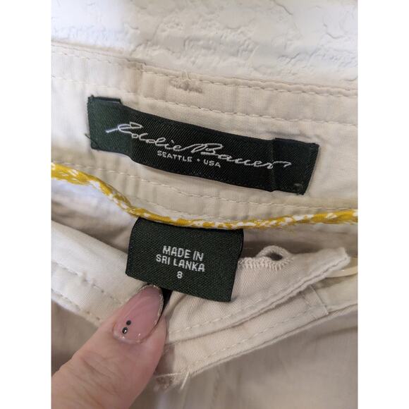 Eddie Bauer 100% Cotton Textured Flat Front Shorts Womens Size 8 in Linen Color - Picture 3 of 7